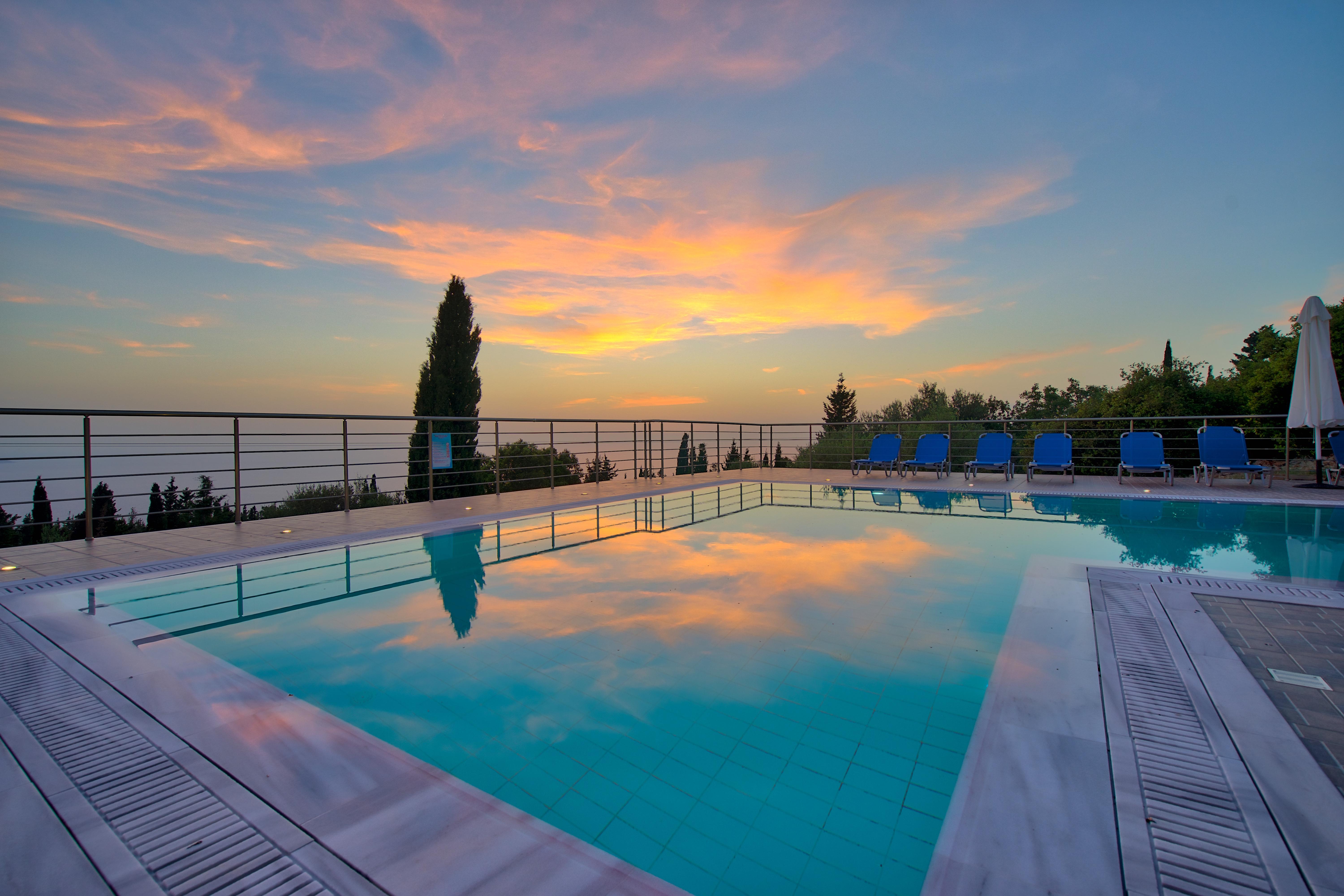 Studios Vrionis Panoramic Sunset Mesovounia  エクステリア 写真
